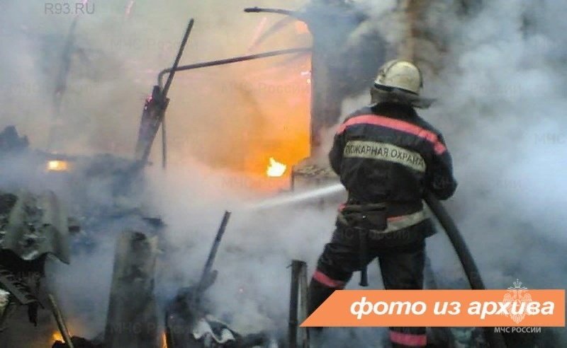 Пожарно-спасательное подразделение Ленинградской области ликвидировало пожар в Волосовском районе